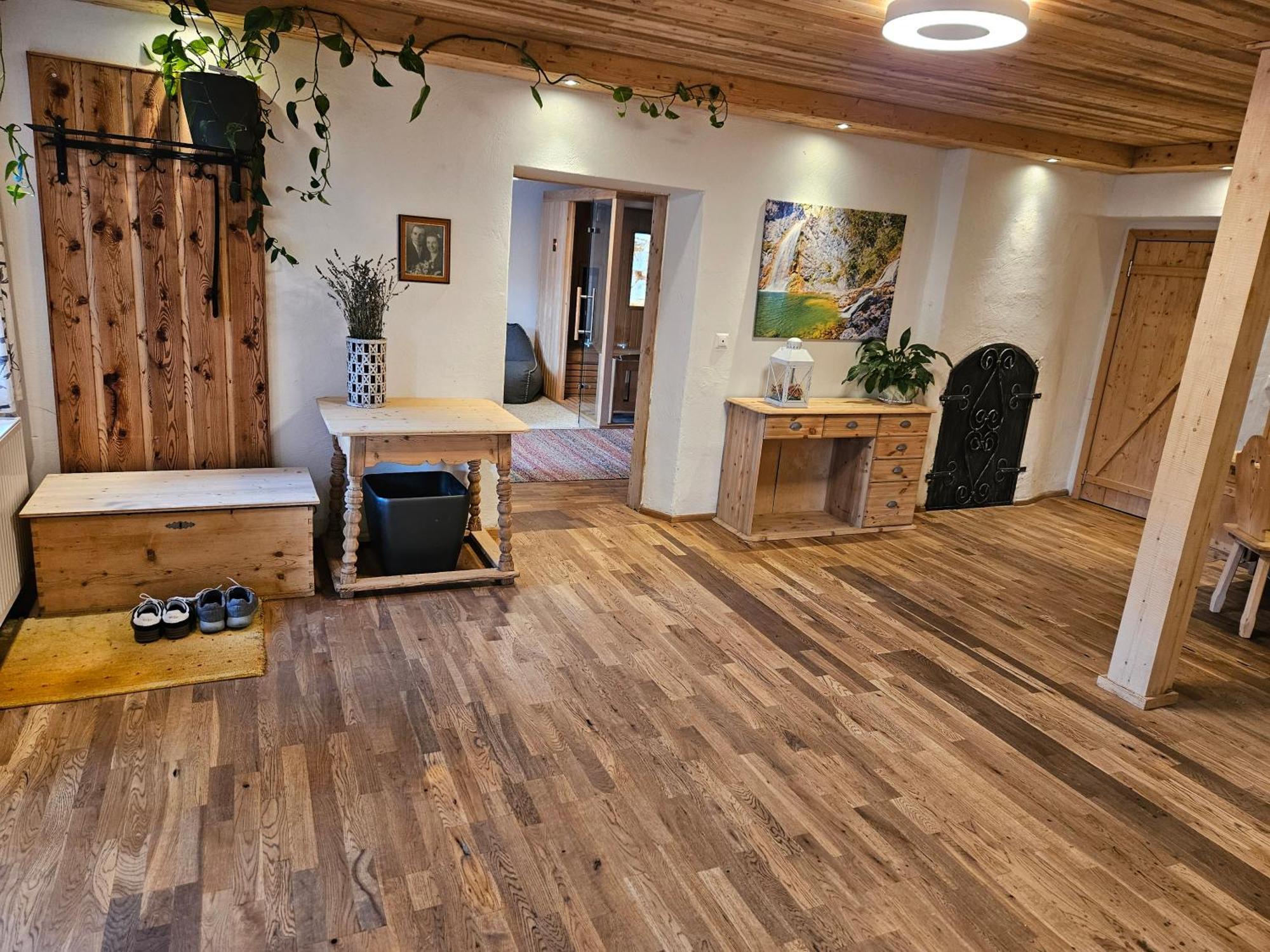 Premium Apartment Mit Privatem Whirlpool, Sauna, Garten Sankt Martin am Grimming Buitenkant foto